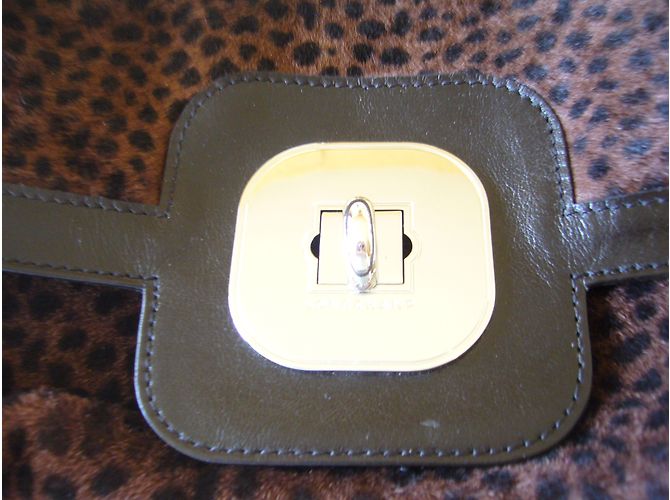 Borsa Longchamp in pelle e pelliccia marrone scuro - vista 6