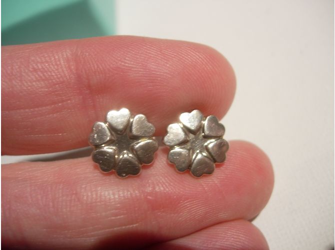 Orecchini Tiffany & Co Corona di Cuori Argento - vista 4