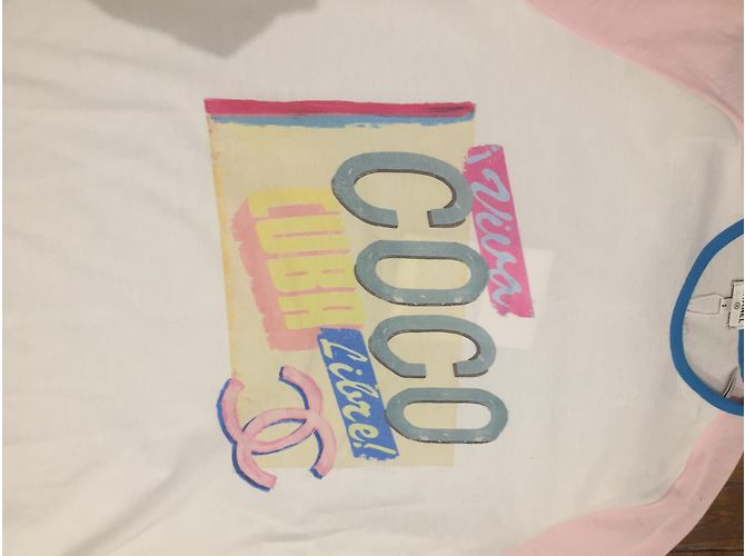 Chanel Tops - vista 2