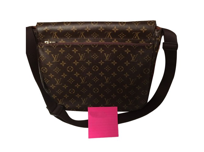 Louis Vuitton Messaggero Beaubourg Monogram Marrone - vista 2