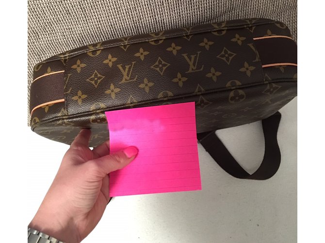 Louis Vuitton Messaggero Beaubourg Monogram Marrone - vista 6