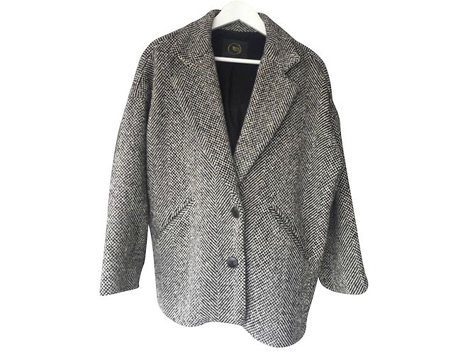 Des Petits Hauts Abrigos, Ropa de calle - vista 2