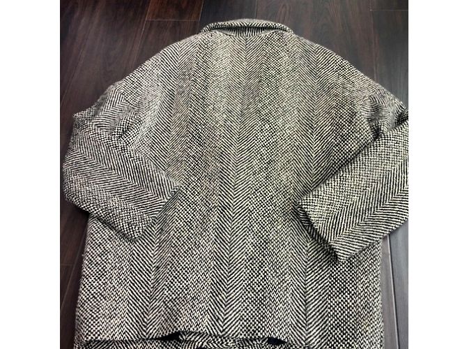 Des Petits Hauts Abrigos, Ropa de calle - vista 3