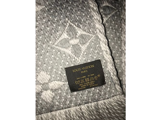 Louis Vuitton Schals Grau - Ansicht 5
