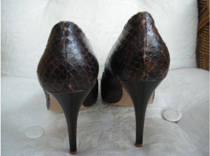 Autre Marque Python leather pumps dark brown 10.5 cm heel - view 3