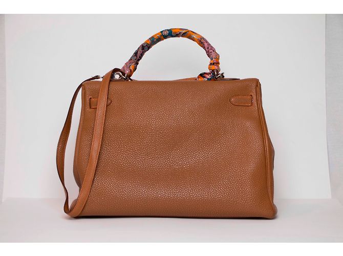 Borsa a mano Hermès Kelly 35 in pelle color caramello - vista 4