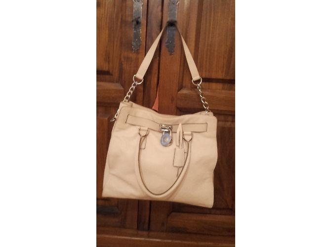 Borsa a mano Michael Kors Hamilton in pelle beige - vista 2