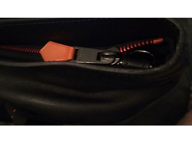 Borsa Hermès Caravan in pelle nera e tela Nero Arancione - vista 6