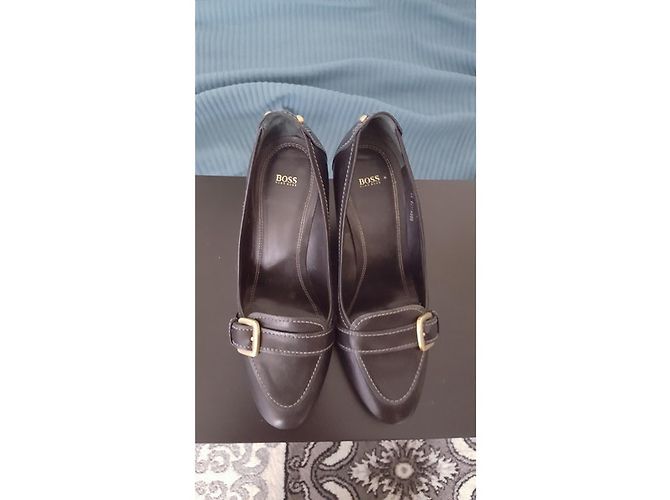 Décolleté Hugo Boss in pelle nera Nero - vista 2
