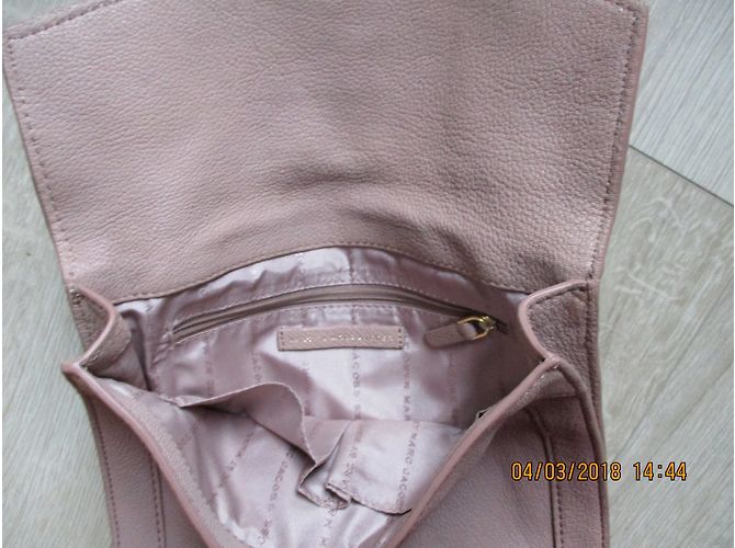 Marc by Marc Jacobs Pochette in pelle grigia - vista 3