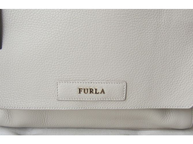 Borsa a mano Furla in pelle color chalk - vista 3