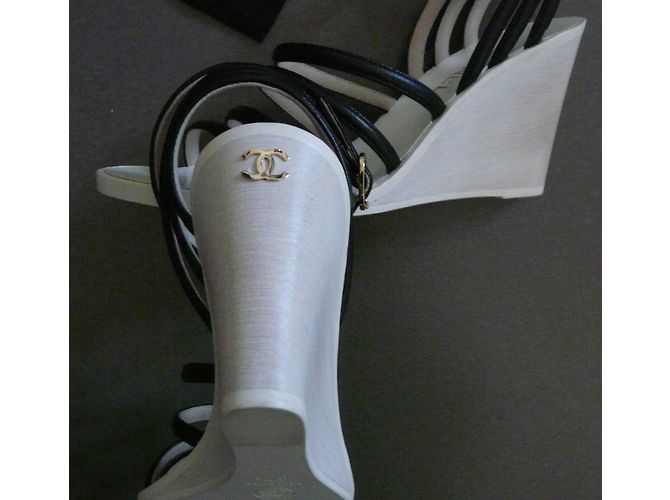Chanel Sandalen Schwarz Aus weiß - Ansicht 7