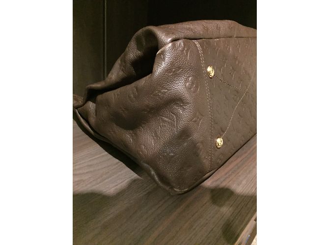 Borsa Louis Vuitton Arsty Marrone in Pelle - vista 4