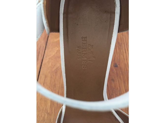 Sandalias Hermès en piel blanca talla 38 Blanco - vista 4
