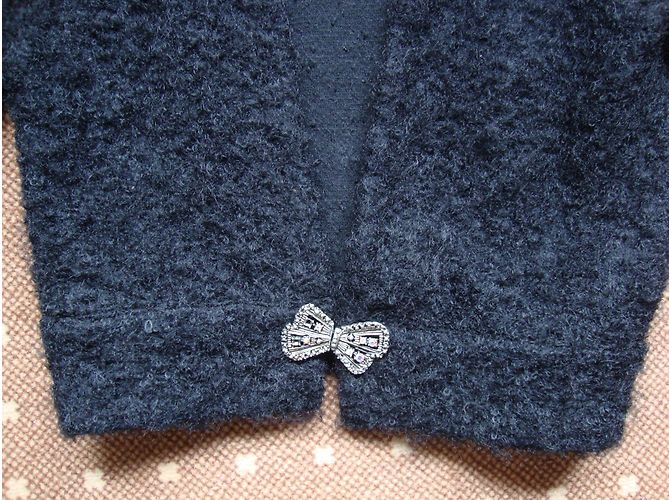 Vintage Schwarzer Bolero aus Bouclé Wolle - Ansicht 4