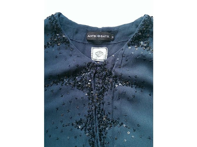 Antik Batik Chiffonkleid in Blau mit Pailletten - Ansicht 6