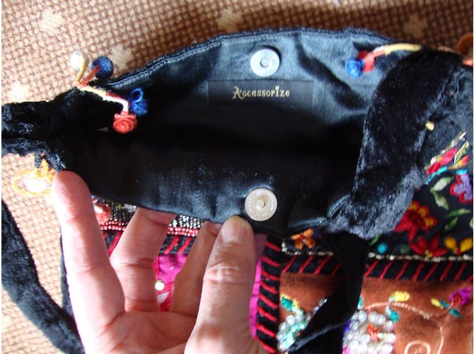 Autre Marque Borsa etnica in velluto nero con ricami e perle Multicolore - vista 5