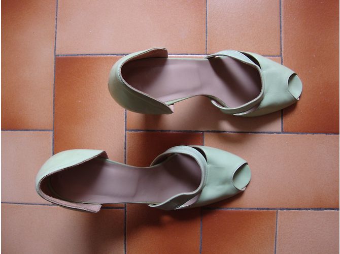Autre Marque Sandali JET SET in pelle verde oliva - vista 3