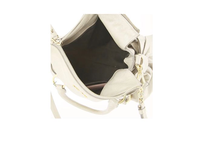 Borsa a mano Miu Miu Vitello in pelle beige - vista 2