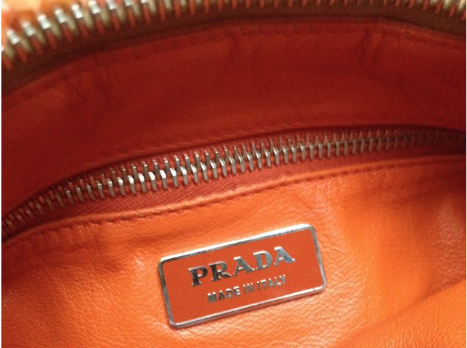 Clutch Prada in Pitone Arancione - vista 4