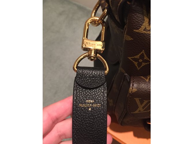 Louis Vuitton Manhattan Nero - vista 3