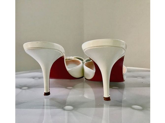 Mules Christian Louboutin in pelle bianca Bianco - vista 6