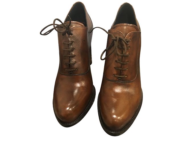Scarpe Prada in pelle marroni con tacco 9cm Marrone - vista 2