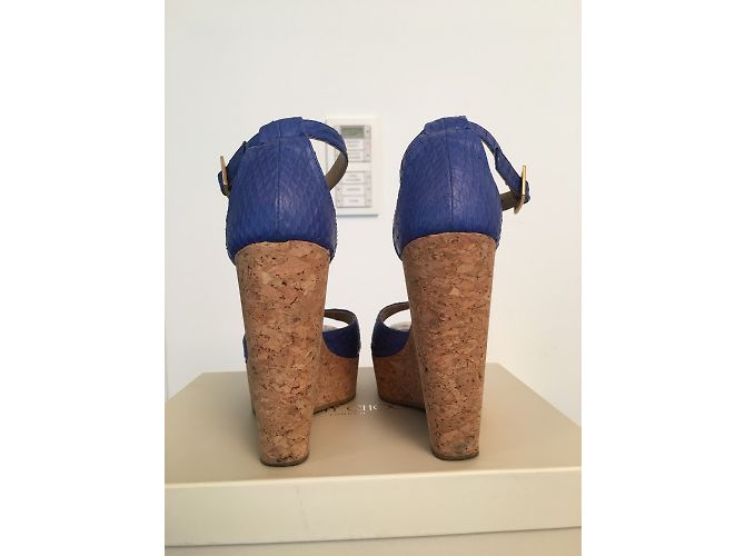Sandali con zeppa Jimmy Choo blu pelle di serpente - vista 3