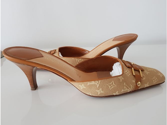 Louis Vuitton monogram kitten heels size Brown - view 13