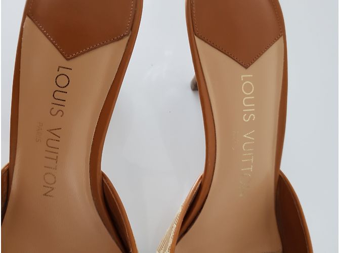 Louis Vuitton monogram kitten heels size Brown - view 9