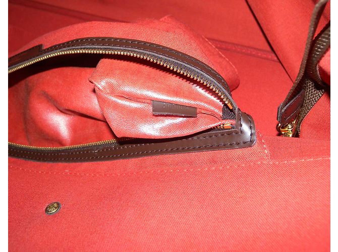 Louis Vuitton GM di Greenwich Marrone scuro - vista 9
