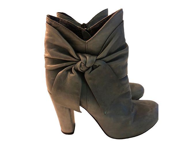 Botines de piel grises Gerard Darel tacón 10 cm - vista 2