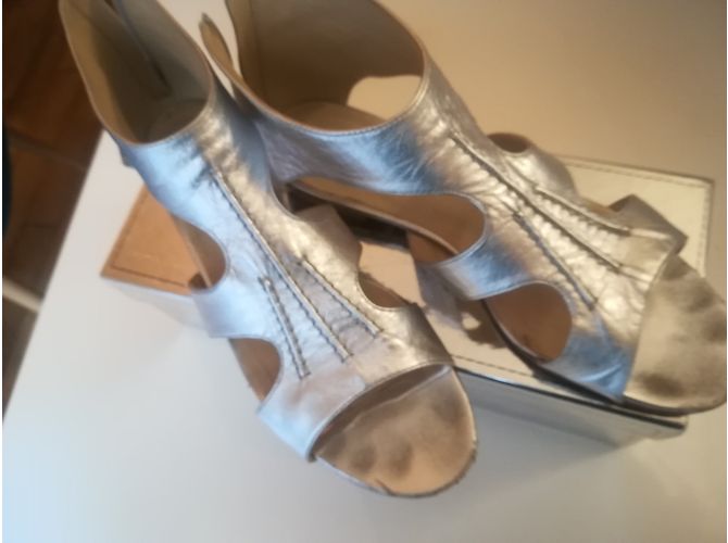 Carel Gladiator Sandalen Silber Leder - Ansicht 3