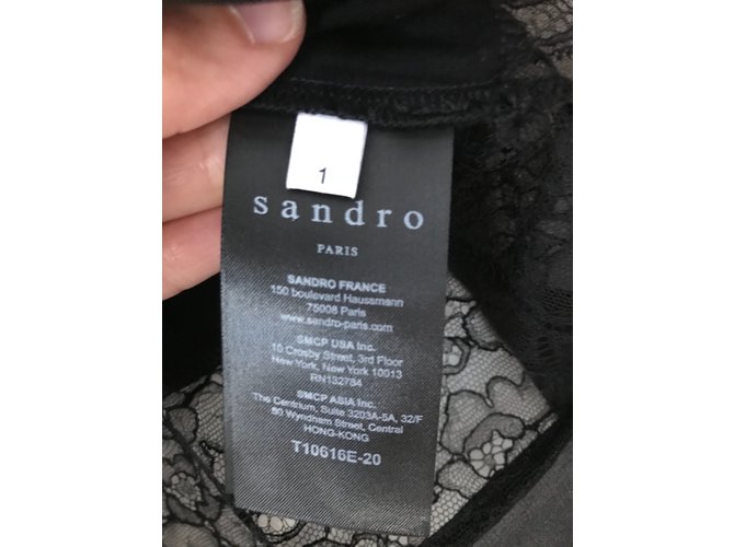 Top Sandro de algodón negro con inserciones de encaje - vista 4