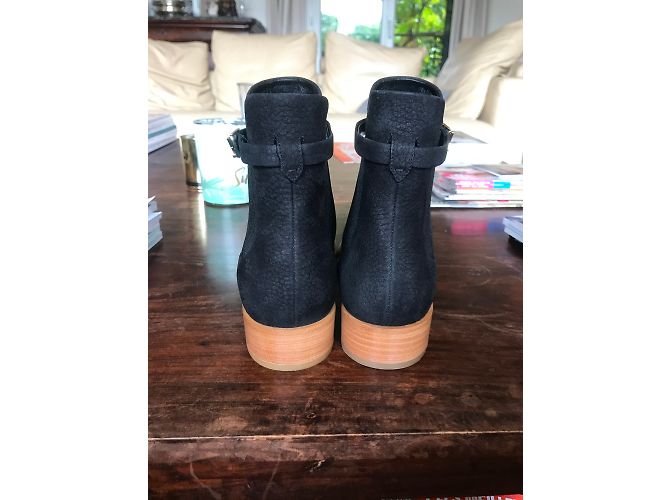 Stivaletti Louis Vuitton in pelle nera 40.5 Nero - vista 3