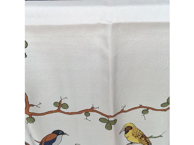 Hermès Sciarpe di seta "Les oiseaux sur un fil" Hugo GRYGKAR Multicolore - vista 7