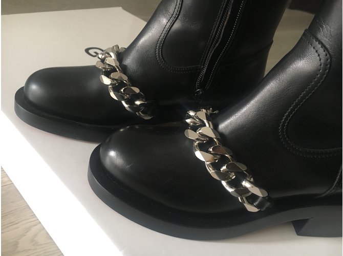 Givenchy Chain Lederstiefel Schwarz - Ansicht 5