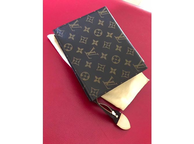 Borsa da toilette di Louis Vuitton 19 Marrone - vista 5