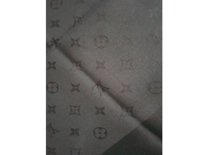 Louis Vuitton Schwarzer Seiden-Monaco Square-Schal - Ansicht 15