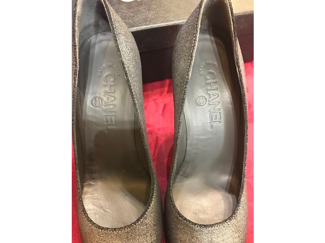 Chanel Pumps aus Leder Grau Größe 37 - Ansicht 2