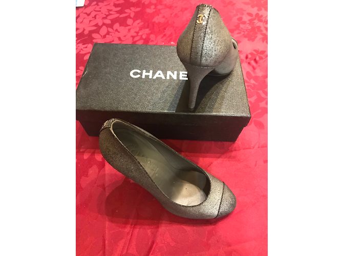 Chanel Pumps aus Leder Grau Größe 37 - Ansicht 3