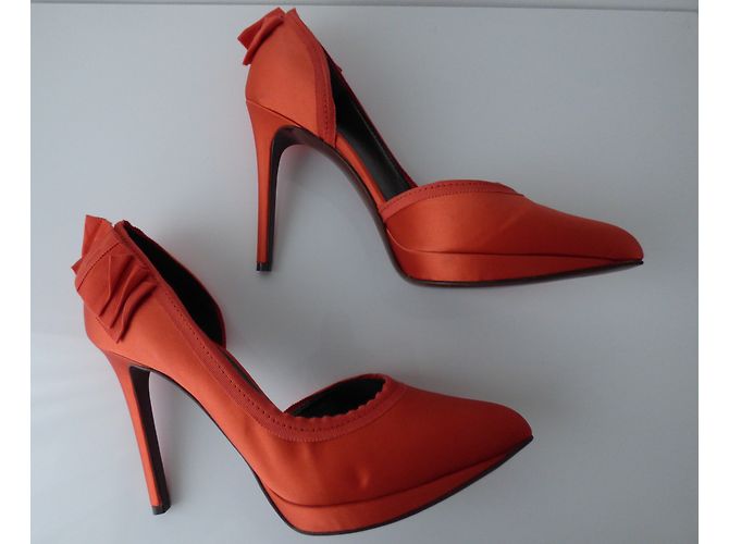 Lanvin Orange Satin and Leather Pumps 41 - view 13
