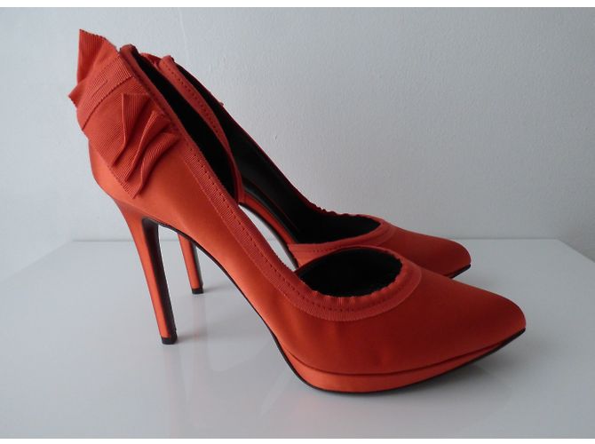 Lanvin Orange Satin and Leather Pumps 41 - view 7