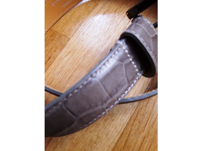 CAROLL Ledergürtel im Kroko-Stil Taupe - Ansicht 4