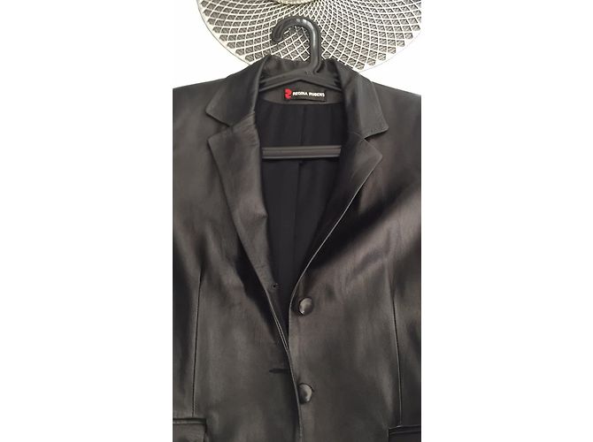 Regina Rubens Chaquetas - vista 2