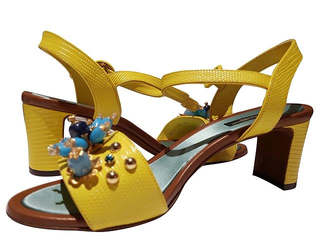 Dolce & Gabbana sandali in pelle di coccodrillo con conchiglie - vista 2