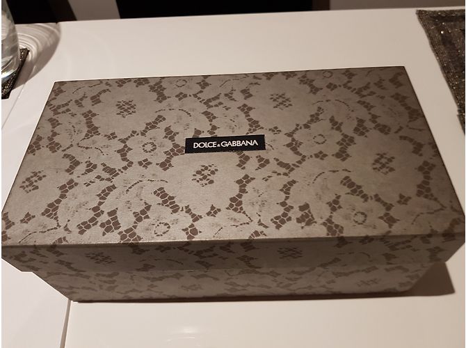 Dolce & Gabbana sandali in pelle di coccodrillo con conchiglie - vista 3