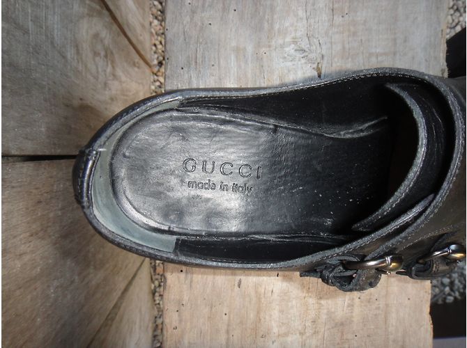 Gucci Zapatos Double Monk Strap de Cuero Negro - vista 9