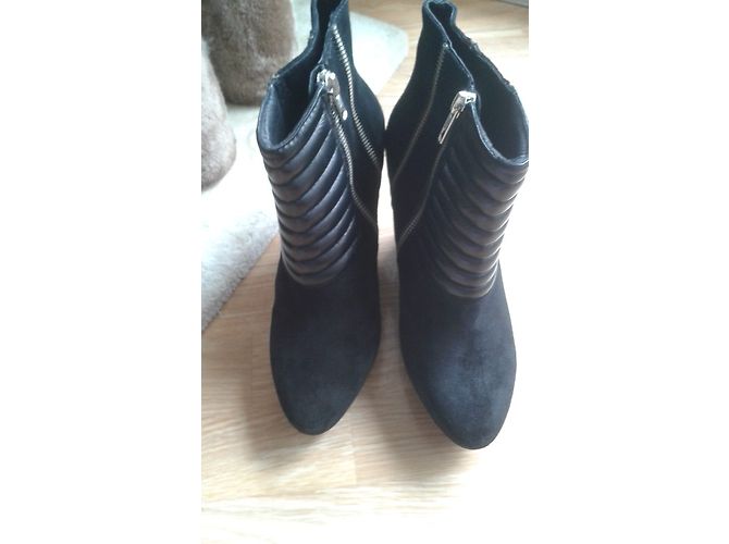 Stivaletti con zeppa in suede nero The Kooples - vista 5