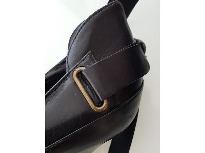 Vicini Black Leather Pumps with Knot Detail Size 39 - view 12